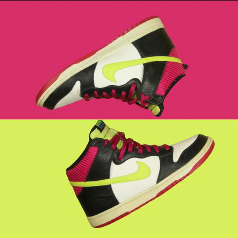 Nike Dunk High London OG 2012 Trainers in White, front